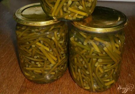 Маринованные стручки чеснока