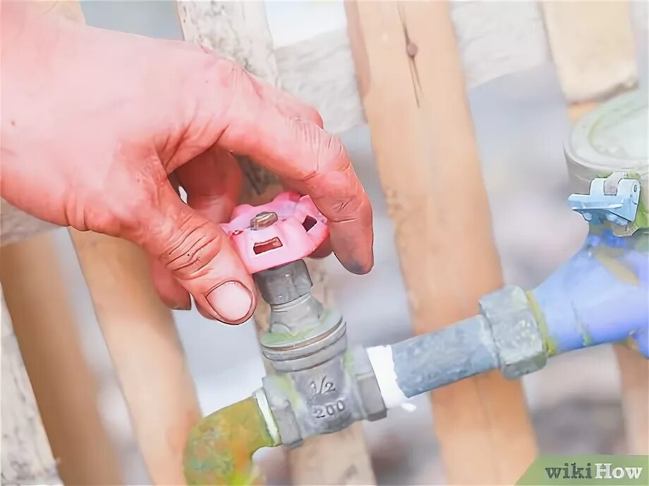 Как поменять водяной кран под давлением Смелая идея сантехника! Secret plumber. Hacks That Work YouTube