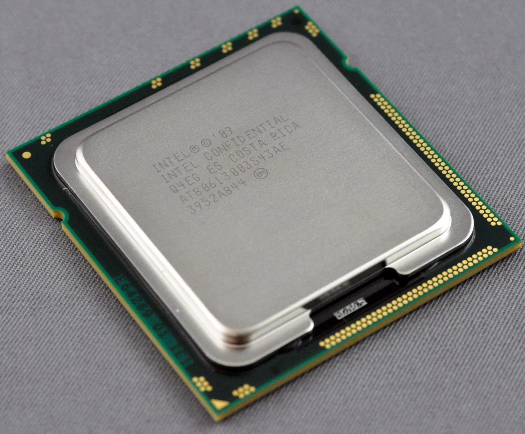 Intel i7 12700 oem. Процессор: Core i7 980x. Процессор Intel Core i7 12700k. Intel Core i7-1260p хаб. Intel Core i7-1280p.