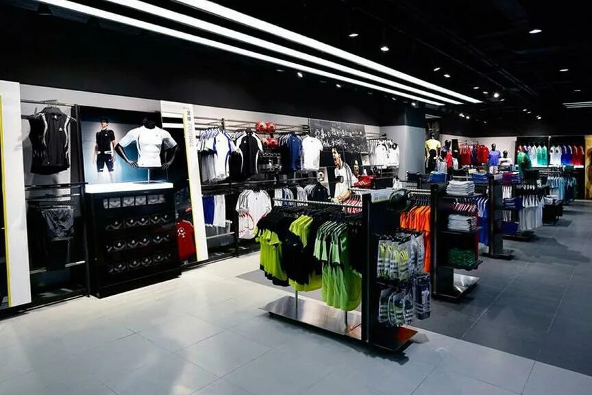 Адидас тц. Адидас магазин адидас. Sport shop adidas. Adidas Sport Magazin. Магазин адидас в Нижневартовске.