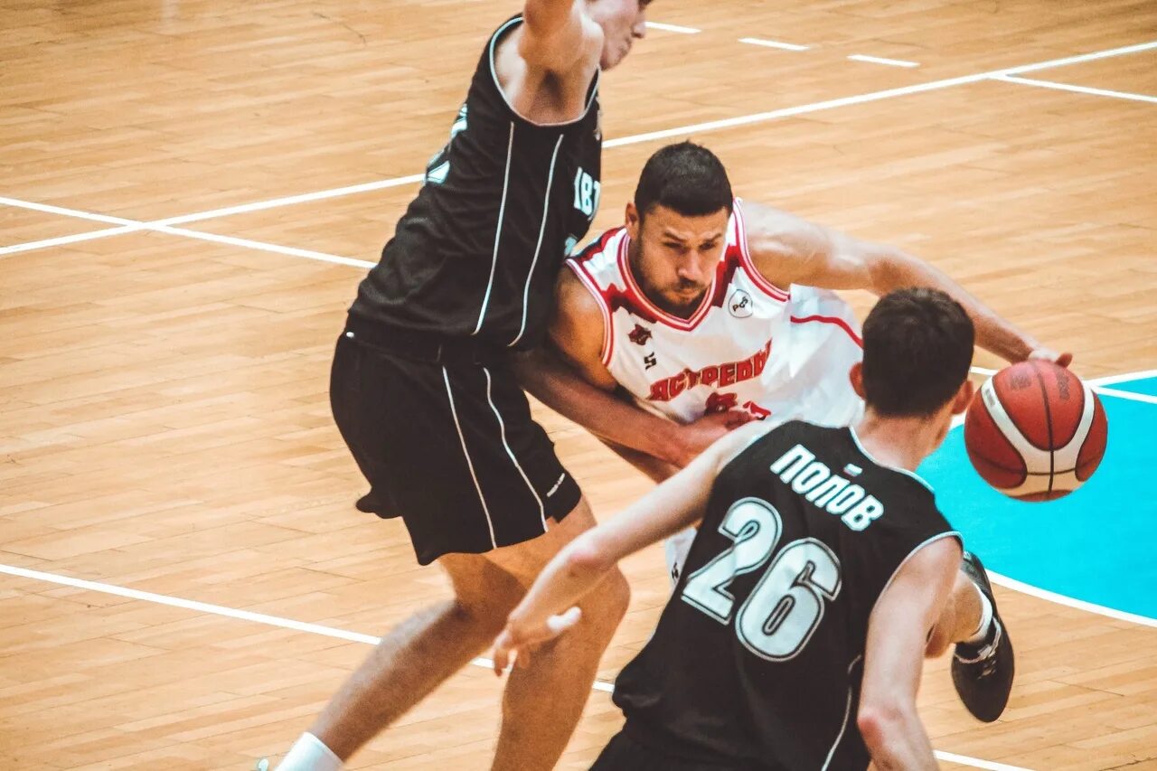 Баскетбол среди мужчин. Баскетбол среди мужчин. Баскетбол среди мужчин. Чемпионат города тюмени по баскетболу среди женщин 2018 год. Кубок баскетбол.