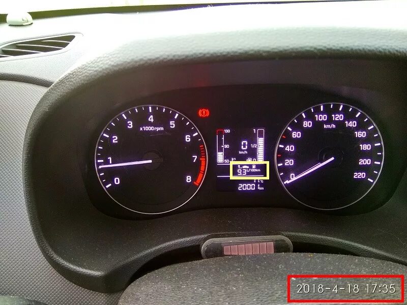 Hyundai creta расход. Одометр Крета. Крета расход топлива. Creta 2 шкала топлива.