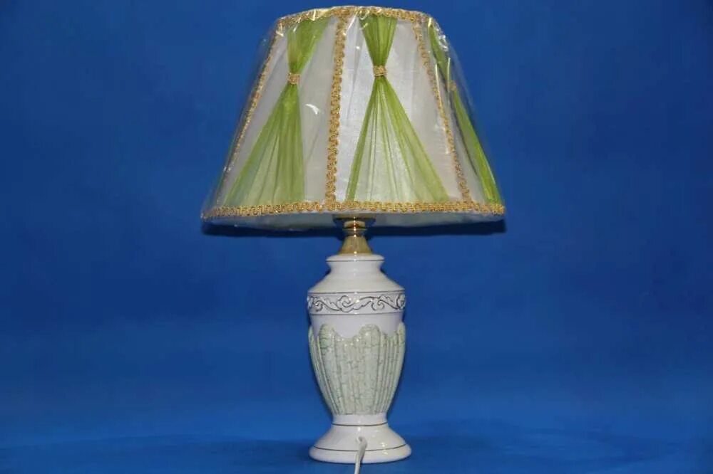 Абажур е27 shade 1721b bk. Абажур е27 shade v1202. Абажур для лампы е27 леруа. Абажур caramel малый 1xe14/е27. Абажур сливки плис e27 vl6817.