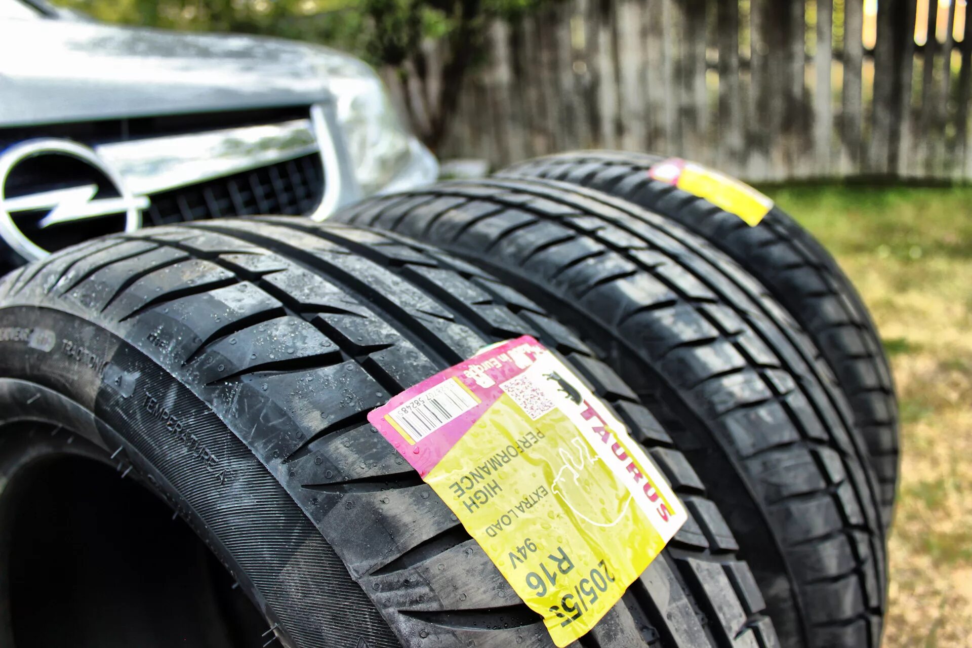 Хай перфоманс. Tigar High Performance 205/50 r16. Tigar High Performance r16 215/55 93v. Tigar High Performance 195/55 r16. Taurus 205/65/15 лето.