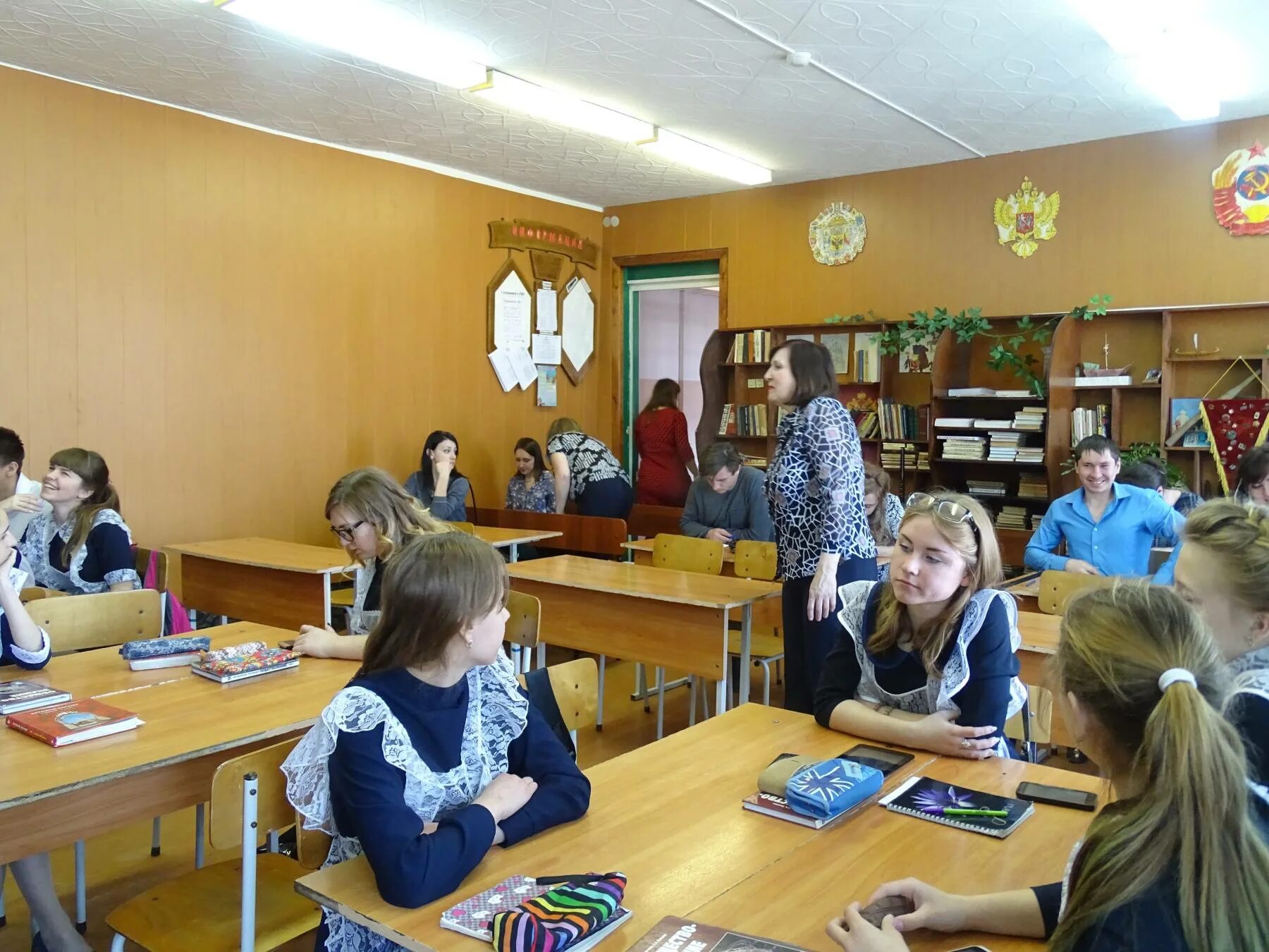 мбоу первомайская средняя общеобразовательная школа. мбоу первомайская сош первомайского района алтайского края. школа бобровка первомайского района алтайского края. мбоу первомайская сош первомайского района томской области. мбоу первомайская сош алтайский край.