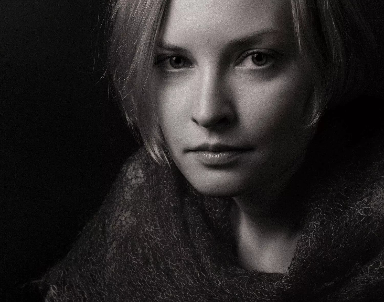 Улья нова. Ульянова писатель. нова улья писательница. московская писательница ульянова.