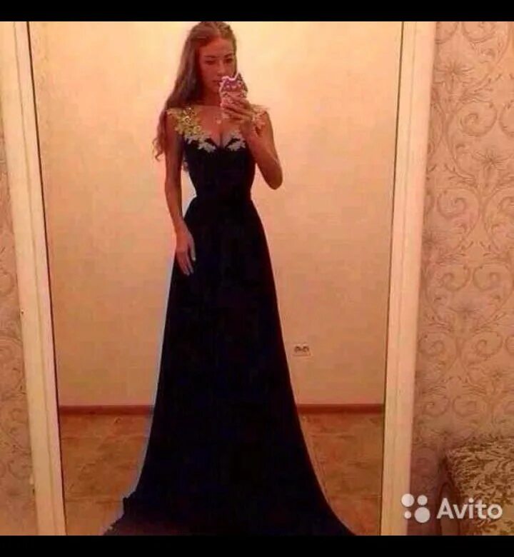 платье на выпускной золотой песок. золотой песок платья. платье" ласточка" золотой песок. платье мьюз золотой песок. золотой песок красное платье.