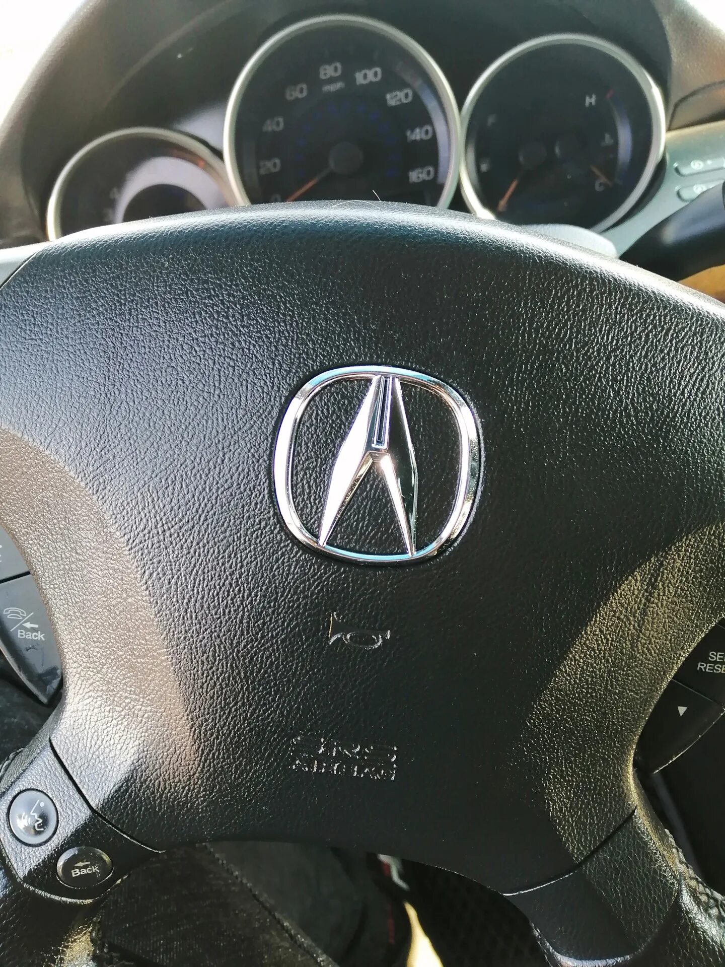 Замена логотипа на руле - Toyota Venza (1G), 2,7 л, 2010 года своими руками DRIV