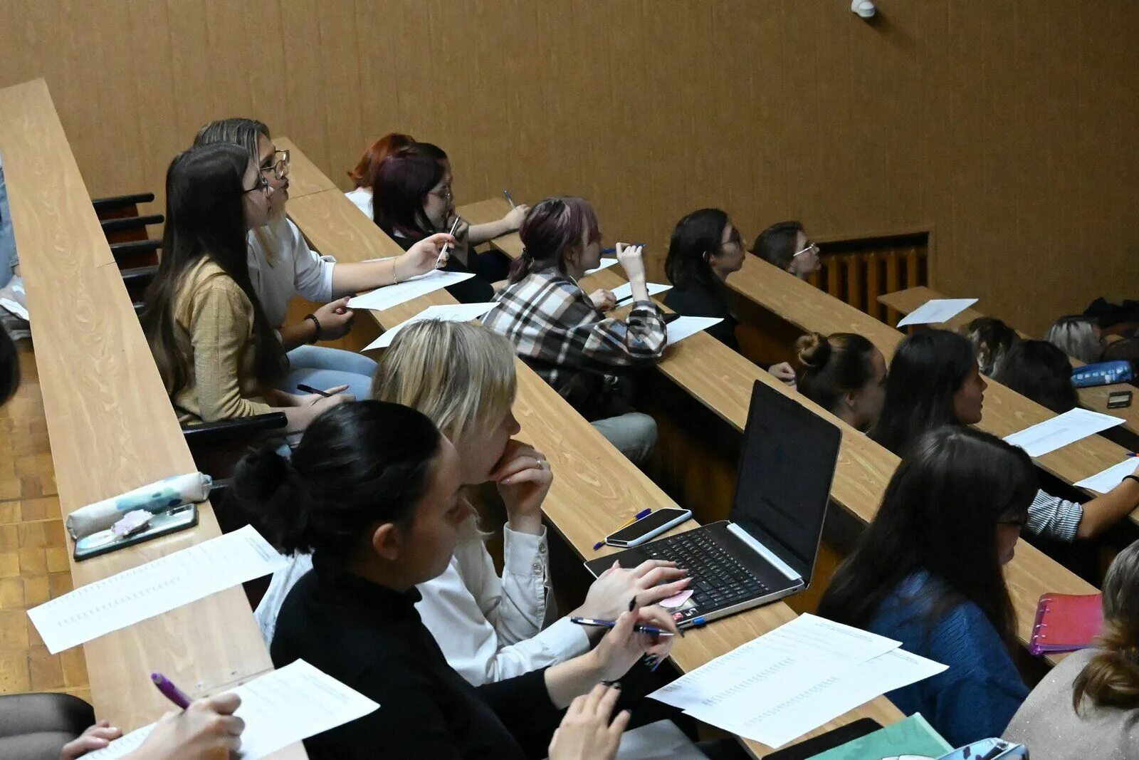 Московские студенты. Студент в МСК. Студенты Москвы 2020. Фото московских студентов. Группа студентов из москвы