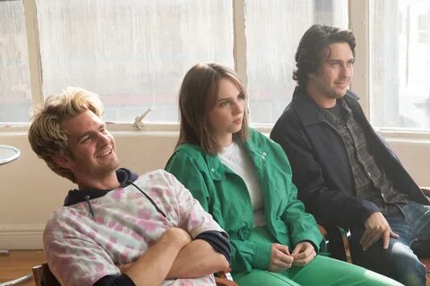 Mainstream scene