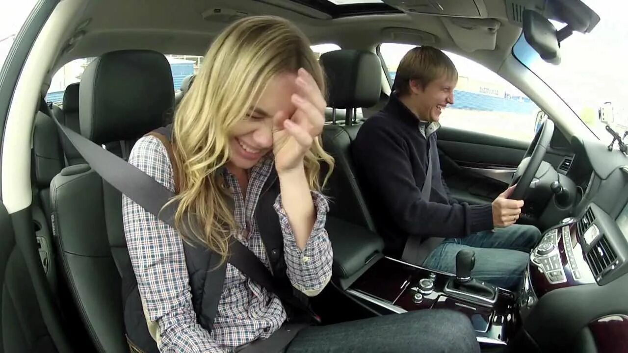 Тест драйвы рулит. Блондинка за рулем мазды. Тест драйвы рулит. Тест драйвы рулит. Девушка за рулем volvo.