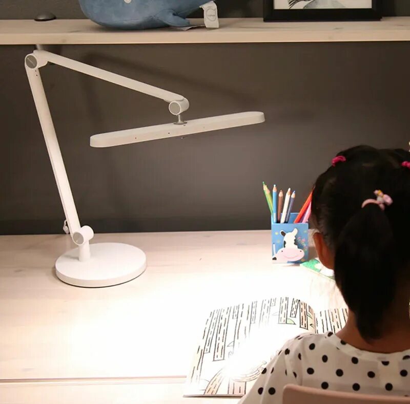 Light sensitive desk lamp v1 pro. Light sensitive desk lamp v1 pro