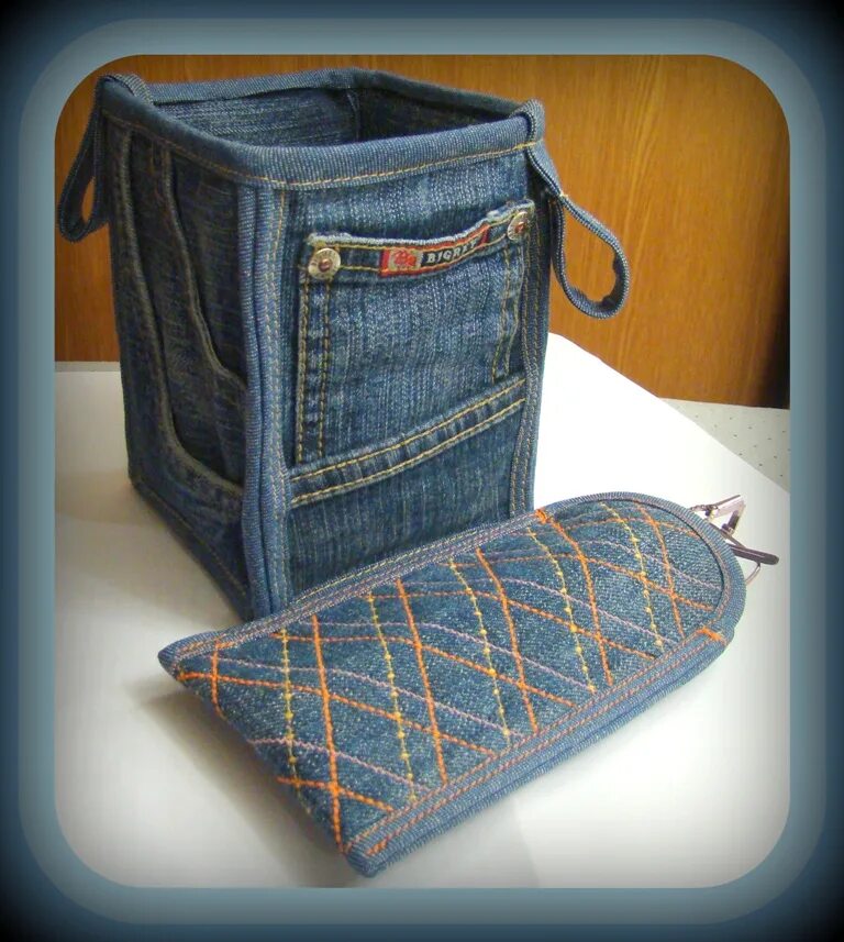 Чехлы на стулья из старых джинсов. Чехлы на стулья из старых джинсов. Сшить чехол из старых джинсов. Чехол для гитары из старых джинсов. Чехол из старых джинсов.