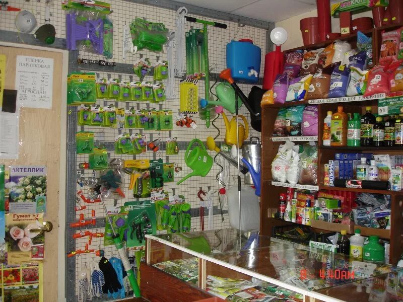 космонавтов 39. магазин усадьба россошь. петра смородина 13а липецк магазин. садовые товары липецк. ассортимент садового магазина.