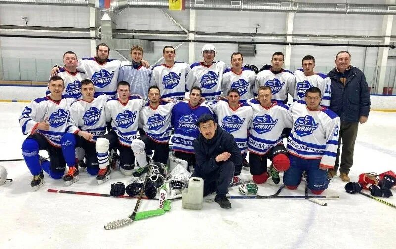 хоккей чувашии нпхл 2023 2024. хоккей чувашии нпхл 2023 2024. нпхл 21 чувашия. шхл чебоксары 2018-2019. хк сокол.