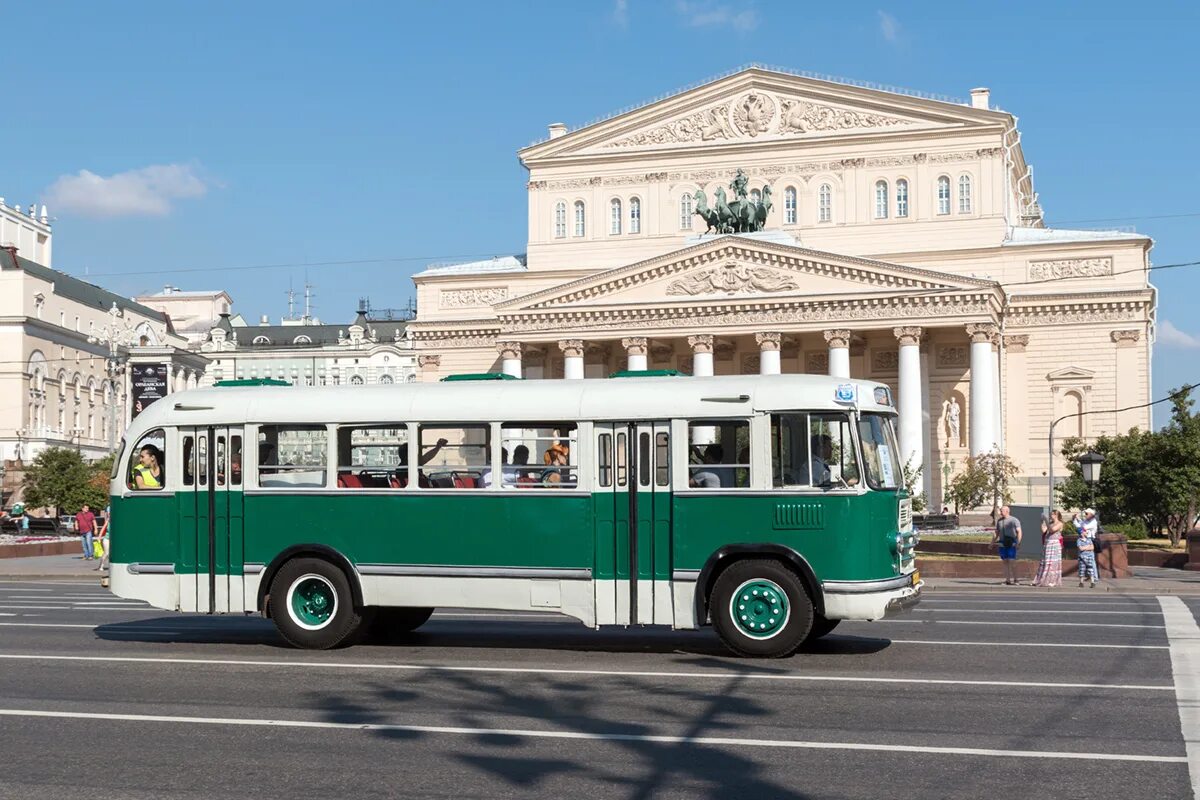 Маршрутки в старом городе. ЛИАЗ 158. Автобус ЛИАЗ 1950. ЗИЛ 158. Автобус ЛИАЗ 1960 года.