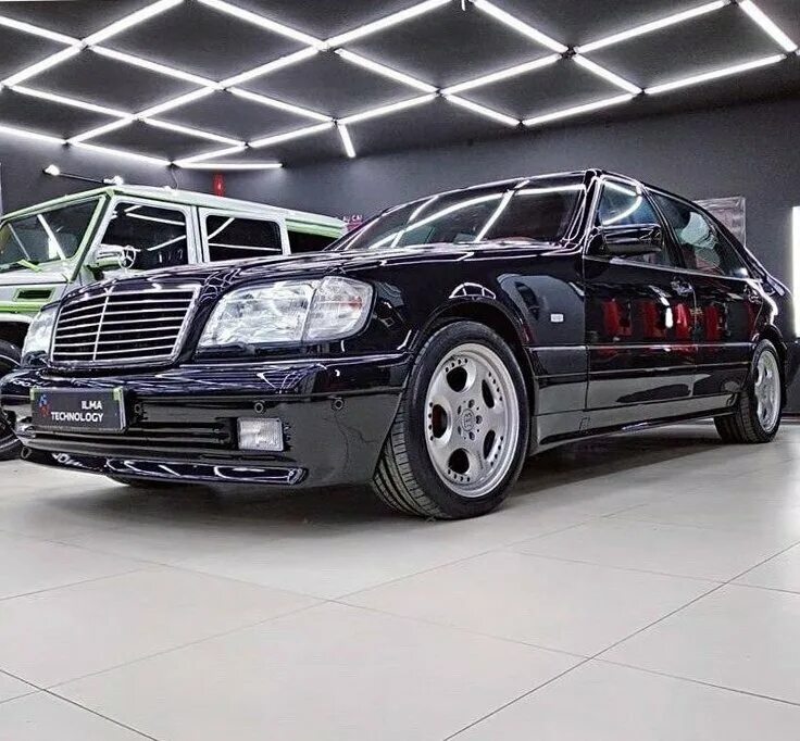 W140 brabus. Mercedes Benz w140 Brabus. Мерседес s600 Brabus w12. Мерседес 140 Брабус.