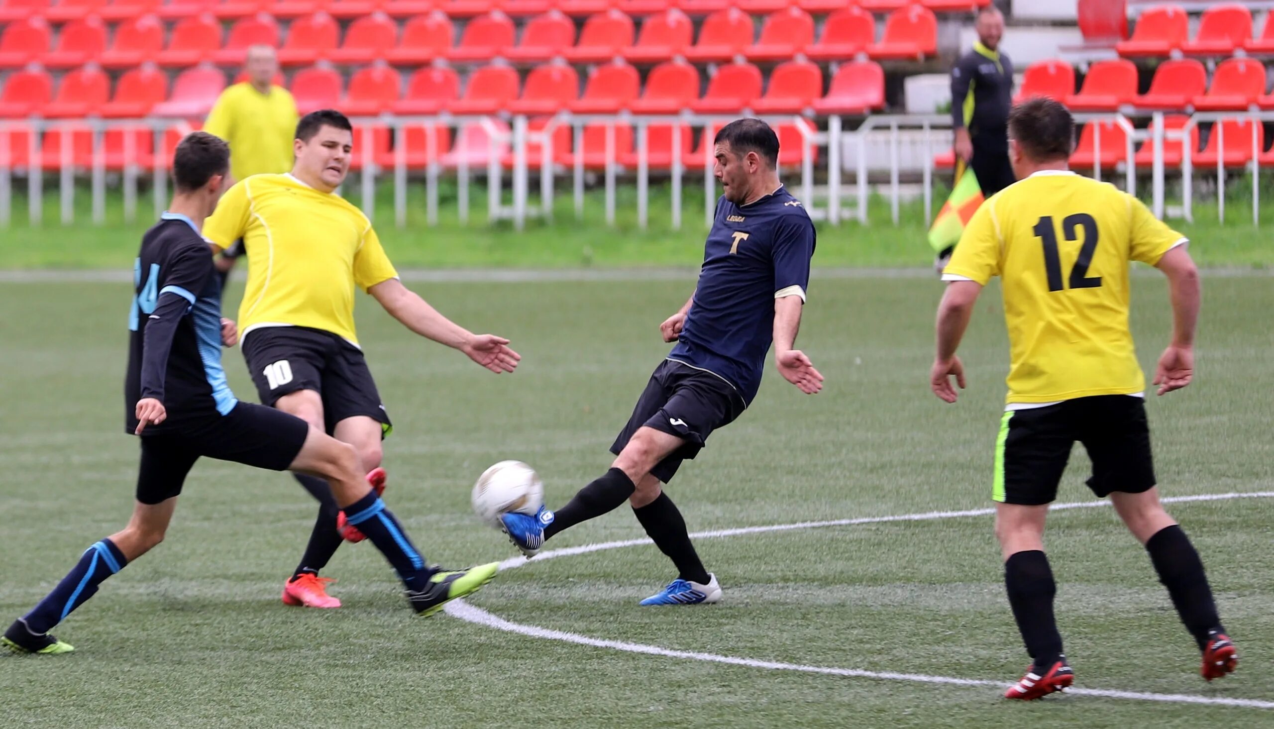 Альфауипсмяч футбольный тверская обл. Альфауипсмяч футбольный тверская обл. Футбол тверская область 2024 год. Футбол тверская область 2024 год. Ддт удомля.