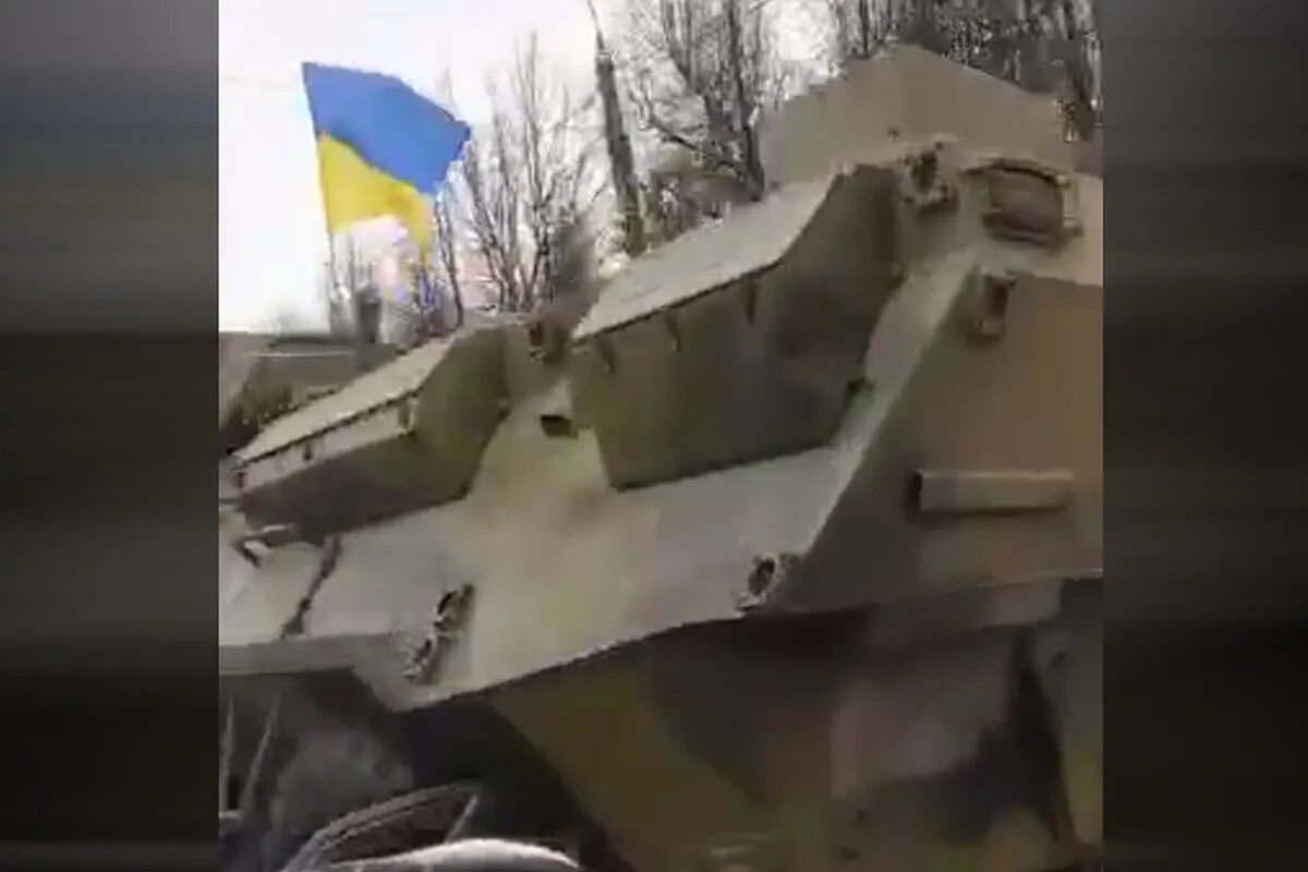 Украины без цензуры новости видео. Колонны с военной техникой ВСУ. БТР 70 ВСУ. Украинские БТР В Твери. Техника ВСУ.