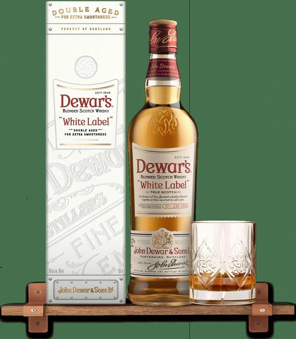 Dewars white цена. Dewars Blended Scotch White Label. Виски Dewar's White Label. Dewars виски White Label 0.7. Дюарс Уайт лейбл градусы.