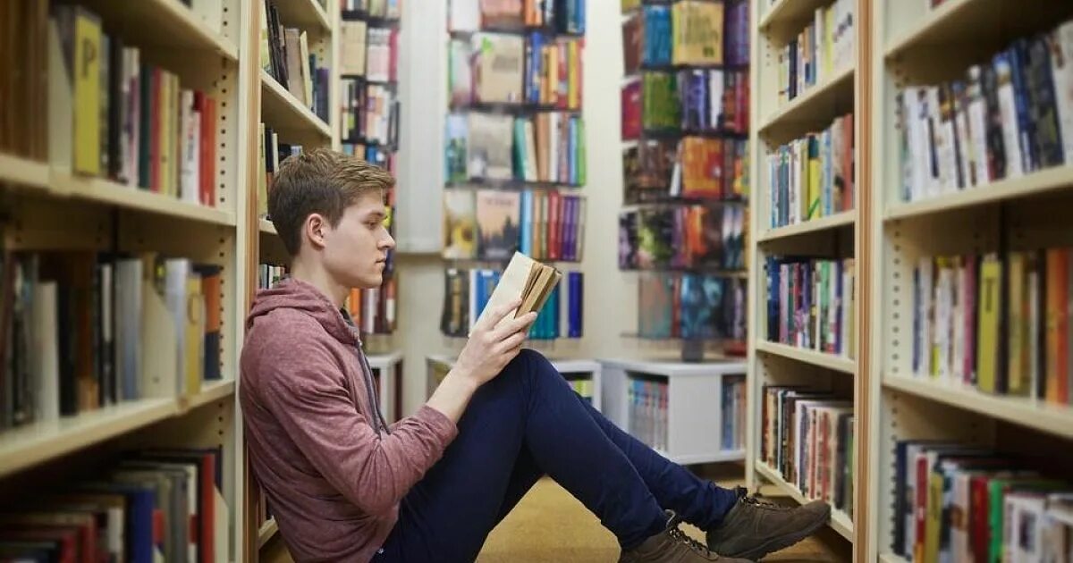 Новинки книг 2023. Самая страшная книга 2024. Books 2024. Популярные книги 2023. Книги 2024.