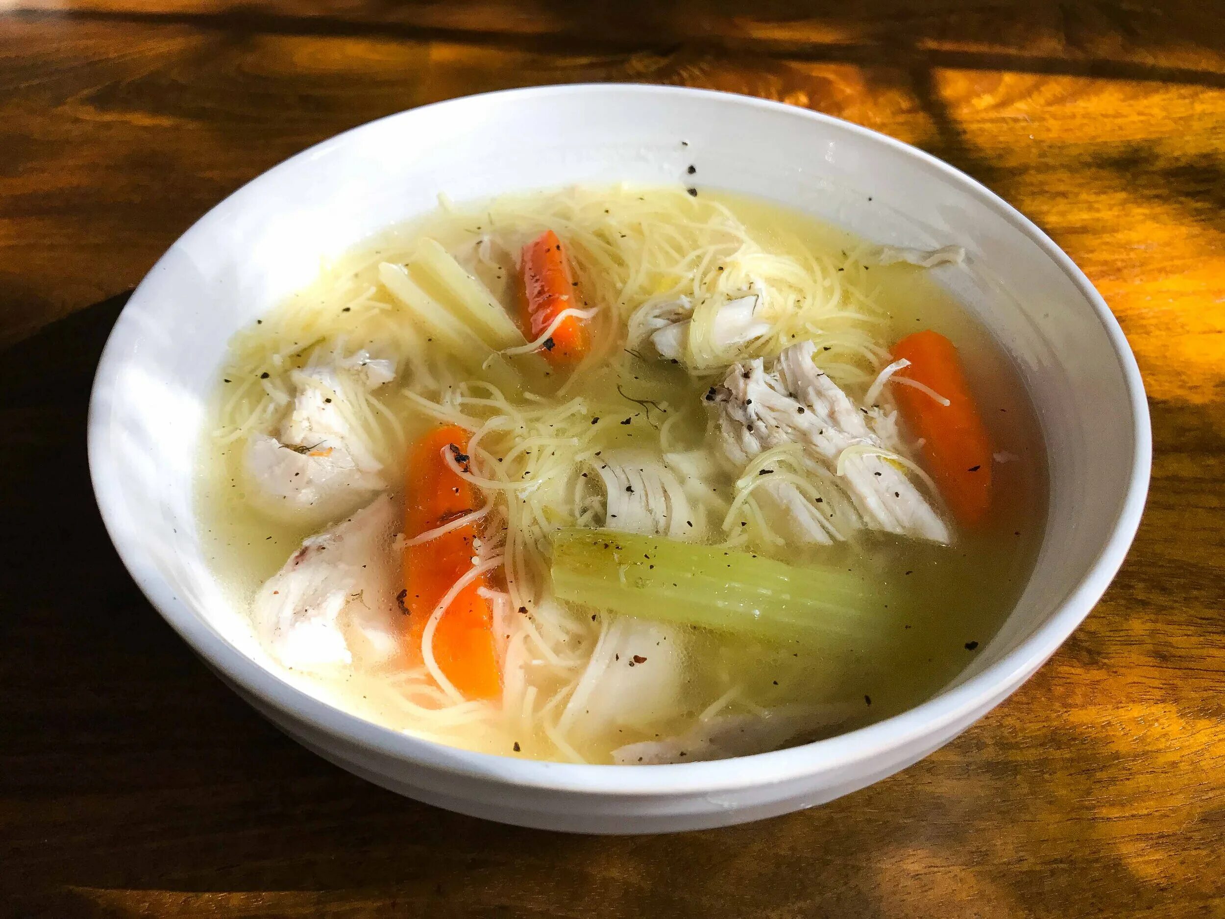 Soup get. Рыбные щи. Щи гороховые с рыбой. Секрет вкусного супа. Курица суповая ~ 1кг.