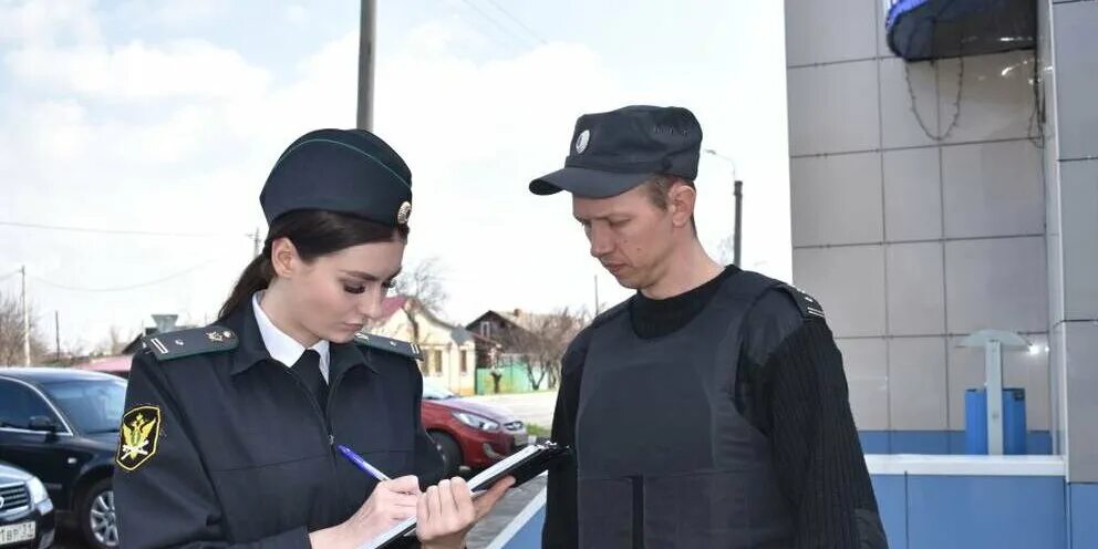 Судебные приставы белгородской области задолженность. Судебные приставы Белгород. Фото арестов приставов. Судебные приставы Белгорода фото. Новости приставы Белгород.