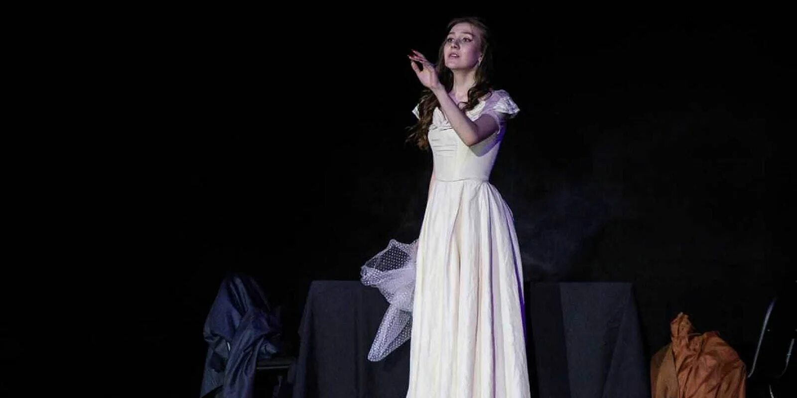 Мария дроздова и чехов. Платья джейн остин. Тургеневская девушка образ. Шляпки эпохи джейн остин. Тургеневская барышня образ.