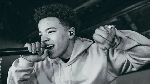 Песню lil mosey