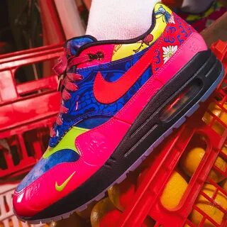 Nike cny