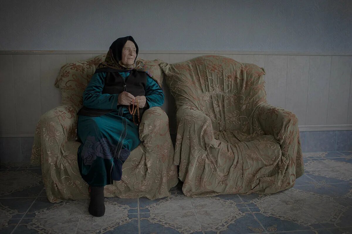 Будущие бабушки Дагестана. Салимат женщина Дагестан. Женщина воскресла