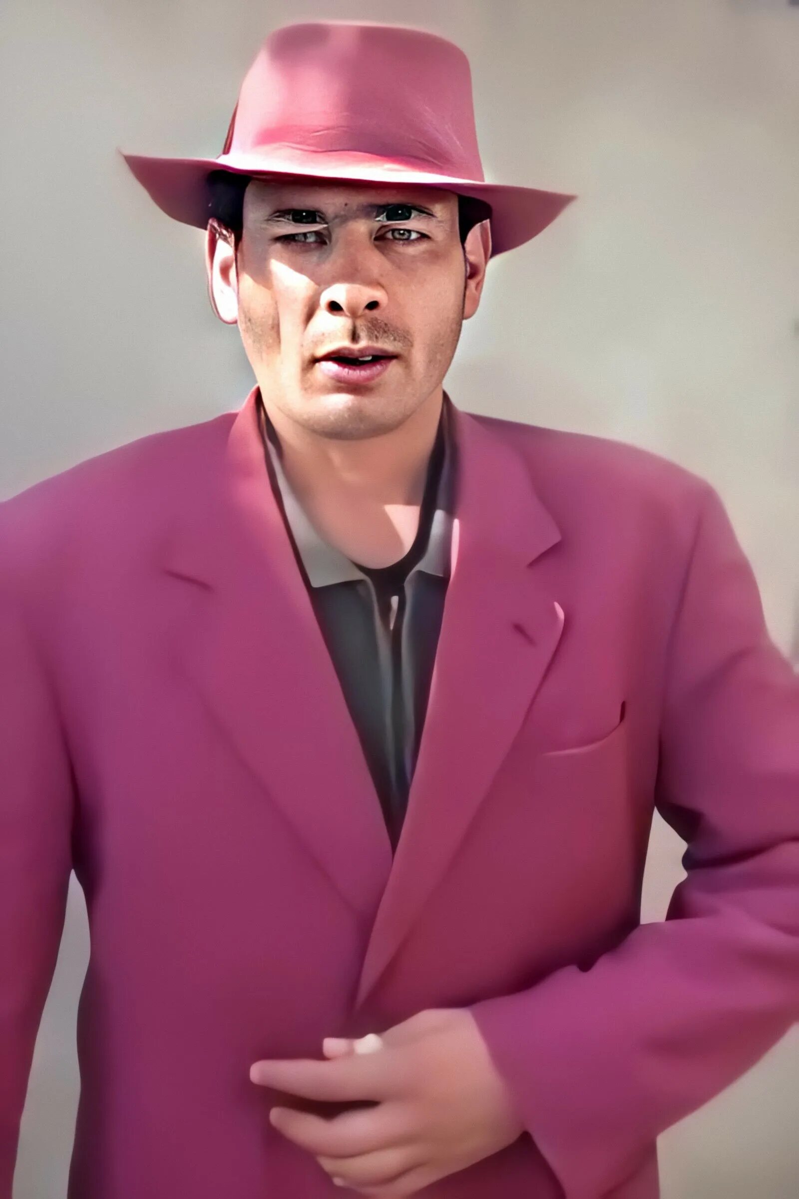 Михаил петрович мафиозник. Зубенко михаил петрович мафиози. Мафиози в розовом. Зубенко михаил петрович мафиози. Михаил петрович мафиозник.