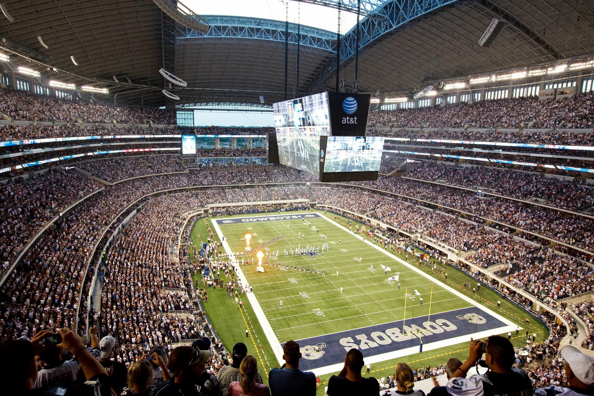 At t stadium в арлингтоне. Стадион даллас ковбойз. Эй-ти-энд-ти стэдиум. Dallas cowboys new stadium seat view. At&t стэдиум.