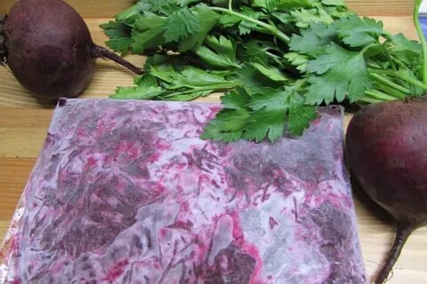 Тертая замороженная свекла