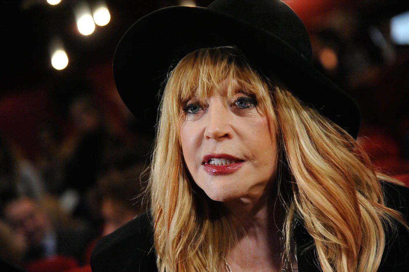 Пугачева. Пугачева. Алла пугачева жаль. Пугачева злая. На пугачеву.