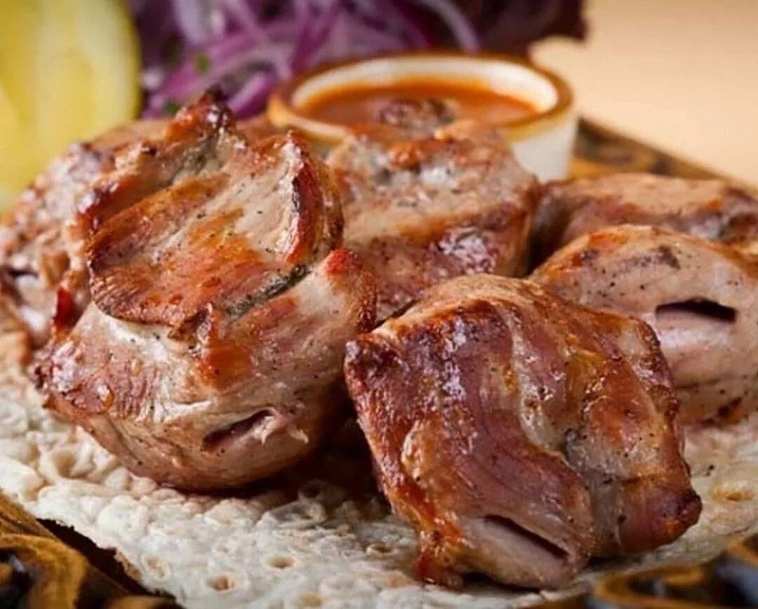 шашлык из свиной шеи в духовке. шашлык ошеек. шашлык из шейки свинины. шашлык из свинины шейка. шашлык ошеек.