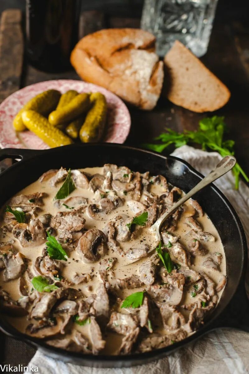 Мясо по строгановски