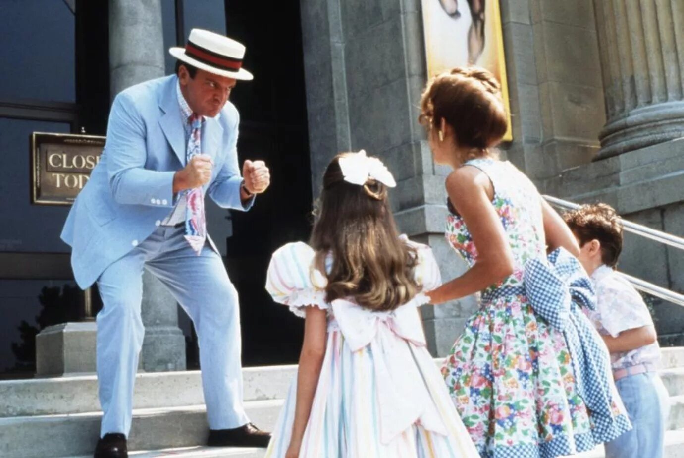 Семейка придурков 1996. Семейка придурков 1996. Семейка придурков 1996. Петунья семейка придурков. Фильмы про семью придурков.