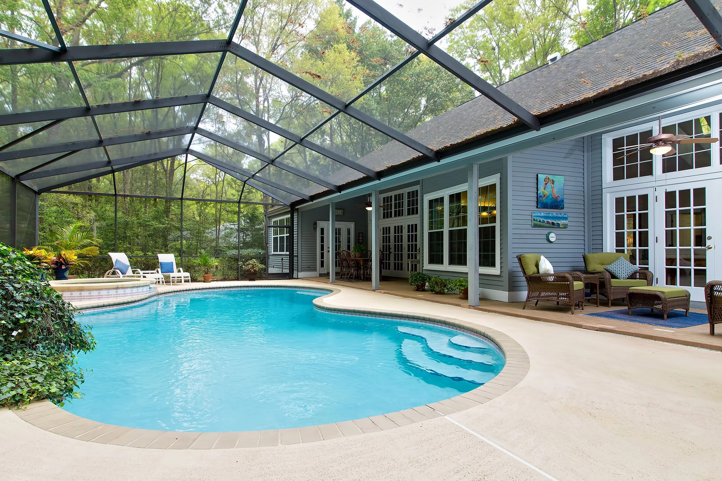 Zk pool. Pool. poolside. by the pool. amber by the pool.