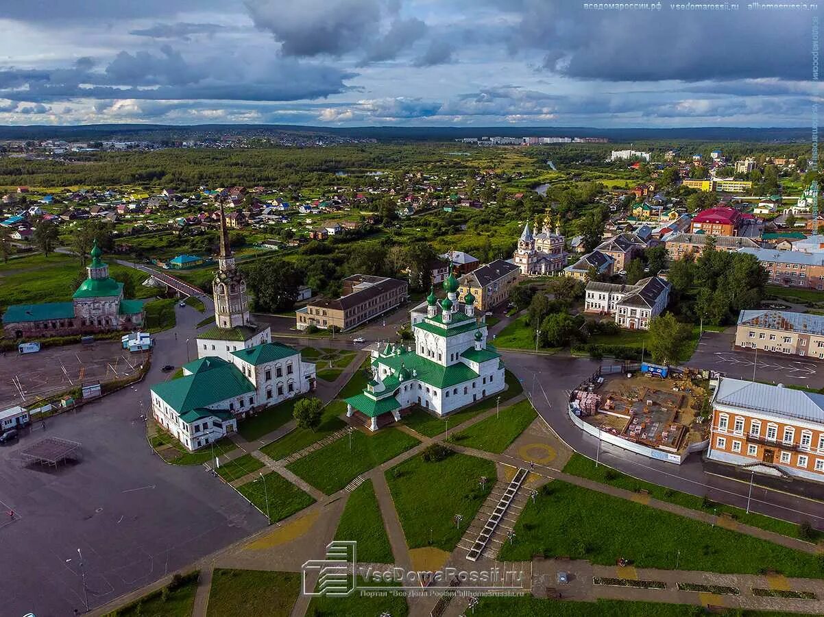 Соликамск большой город. Город Соликамск Пермский край. Город Соликамск Соборная площадь. Соборная площадь в Соликамске Пермский край. Исторический центр Соликамска.