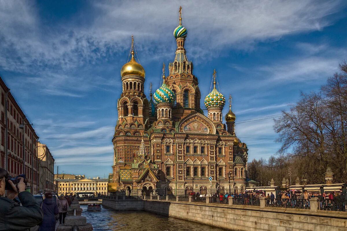 Спас на крови санкт петербург. Храм Спаса-на-крови Санкт-Петербург. Собор Спаса на крови. Храм Спаса-на-крови Санкт-Петербург 2015. Храм Покрова на крови Москва.