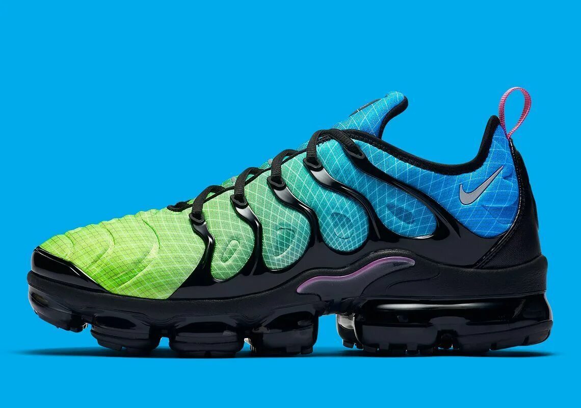 Терраскейпы. Nike Air Max VAPORMAX. Nike VAPORMAX TN Plus. Nike Air VAPORMAX Plus. Nike Air Max VAPORMAX Plus.