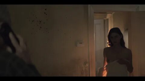 Bloom1x02_0226.jpg 