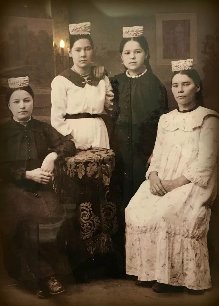 Татары 20 века. Казанские татарки 19 века. Татары 19 века. Татары 19 века. Казанские татары 19 века.
