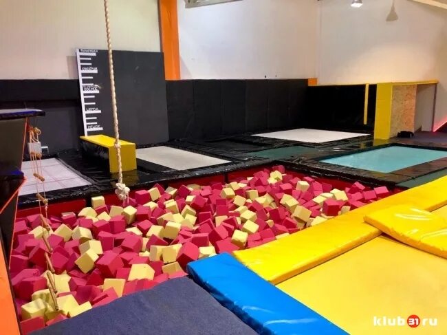 Space up. Батутный центр джамп белгород. Батутный центр белгород. Батутный центр джамп белгород. Space up.