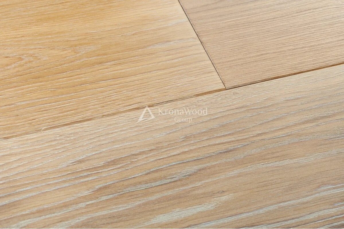 Поза боком с мужчиной. Мужчина и женщина занимаются любовью. Любовные прелюдии. Задний фон с паркетом. 69 полов.