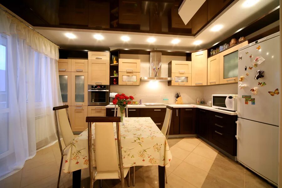 Подвесной потолок на кухне. Натяжной потолок на кухне. Потолки из гипсокартона для кухни. Натяжной потолок на кухне. Потолок на кухне.