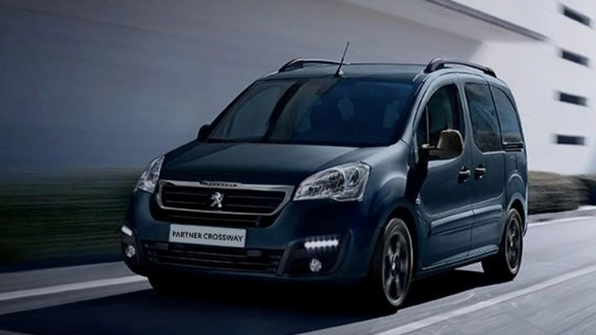 Купить новый пежо партнер. Peugeot partner Crossway. Пежо партнер Crossway 2021. Peugeot partner 2021. Пежо партнёр кроссвей 2022.