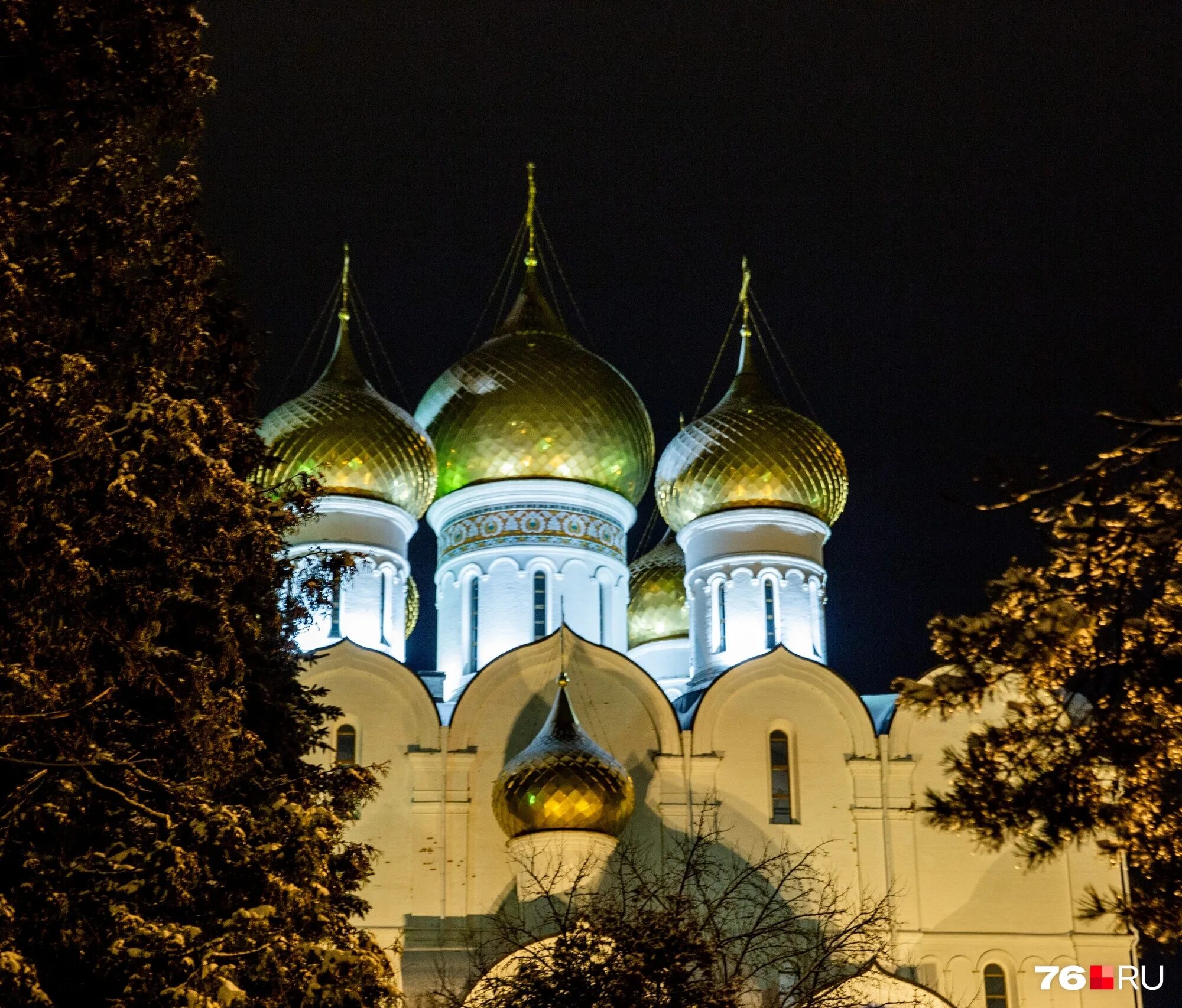 Церковь работает ночью