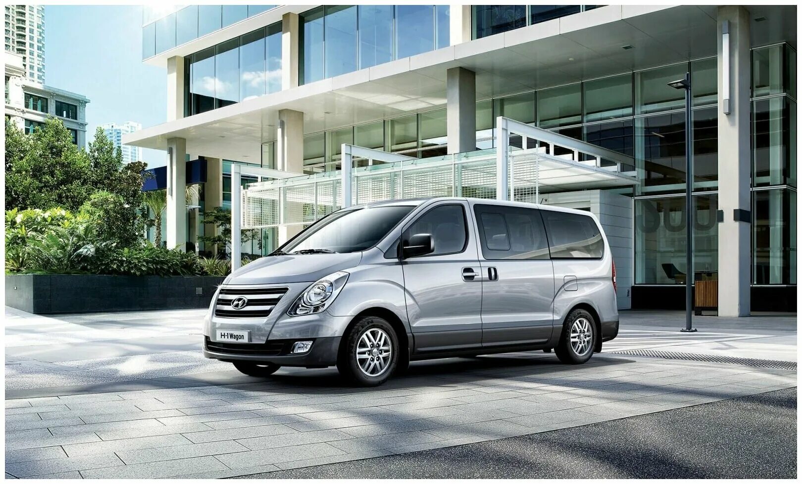 Новый микроавтобус хендай. Hyundai starex h1. hyundai h1 grand starex. hyundai h-1. хендай старекс 2025.